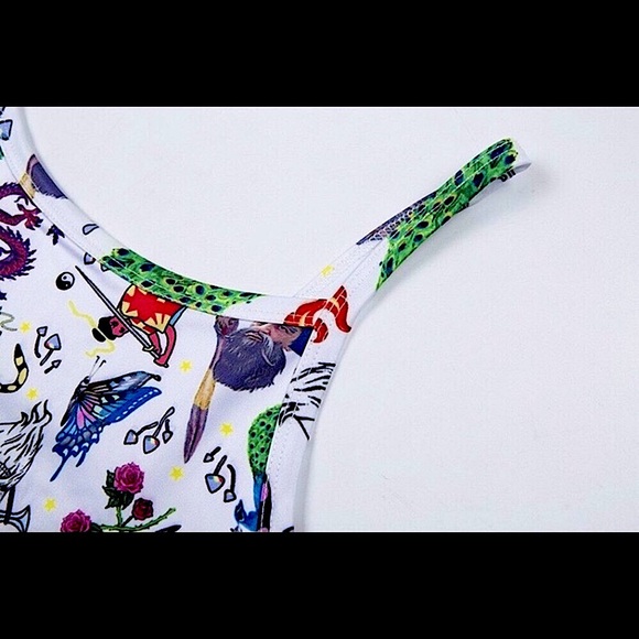 White trippy print spaghetti strap tank top🐲🔥🐅🦚🗡 - Picture 7 of 12